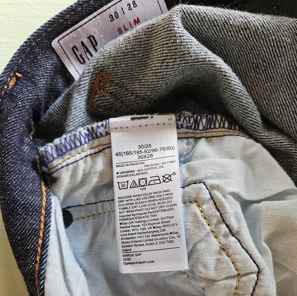 Worn once: Gap jeans 30x28 slim flex - Picture 5 of 5
